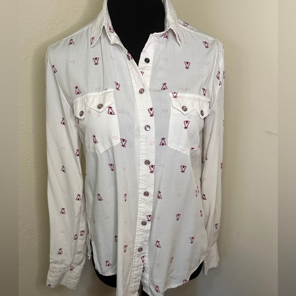 Cruel Girl Size Small Teepee Tipi and Arrowhead Print Long Sleeve Blouse
